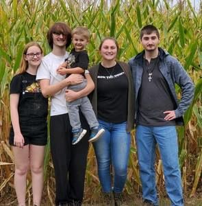 Meet your Posher, Lisa